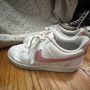 Womens nike sneakers